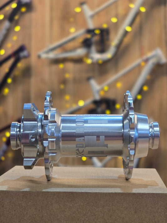 UFO 2.0 15mm Boost Front Hub - Silver