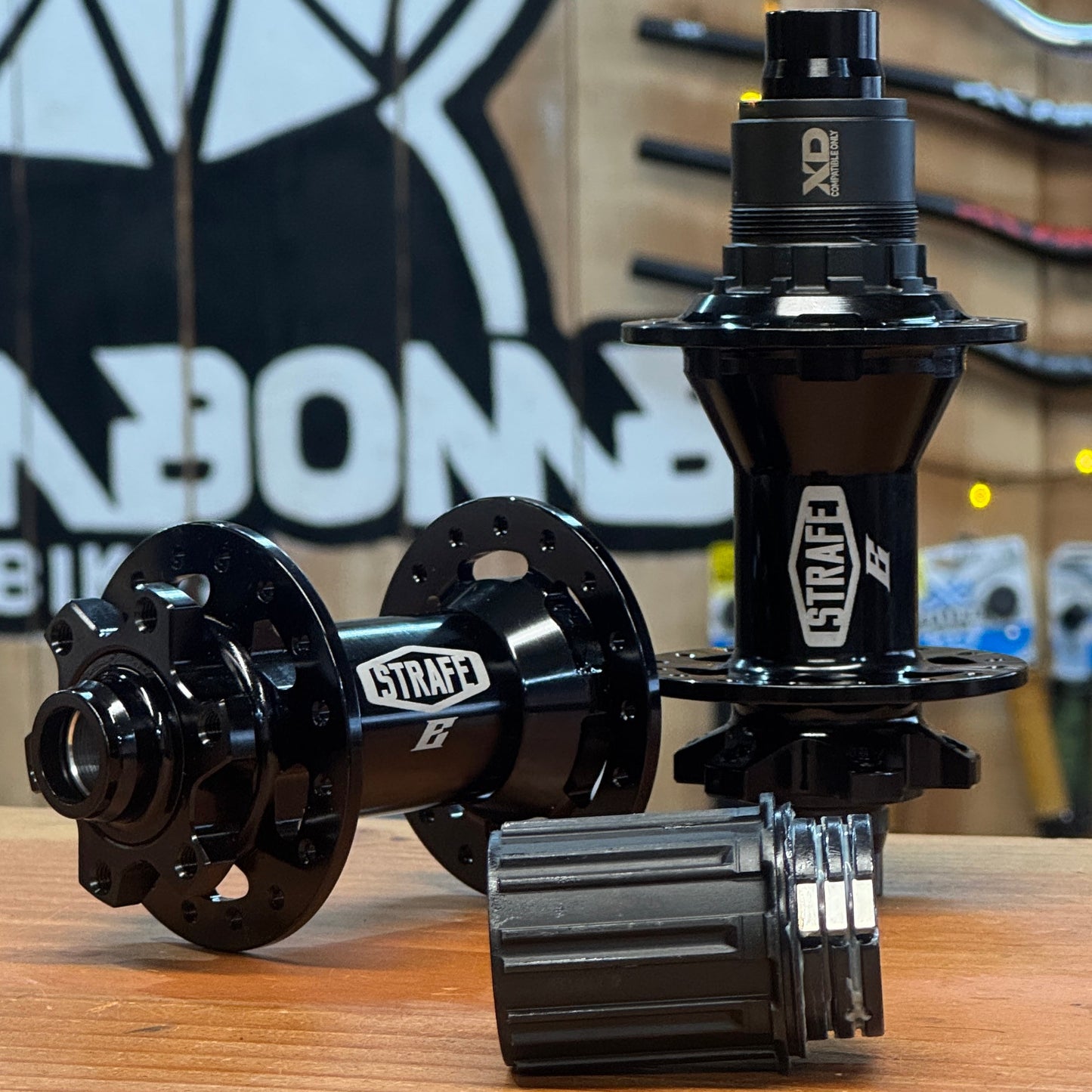 Da Bomb Strafe-E eMTB Hubset - Boost